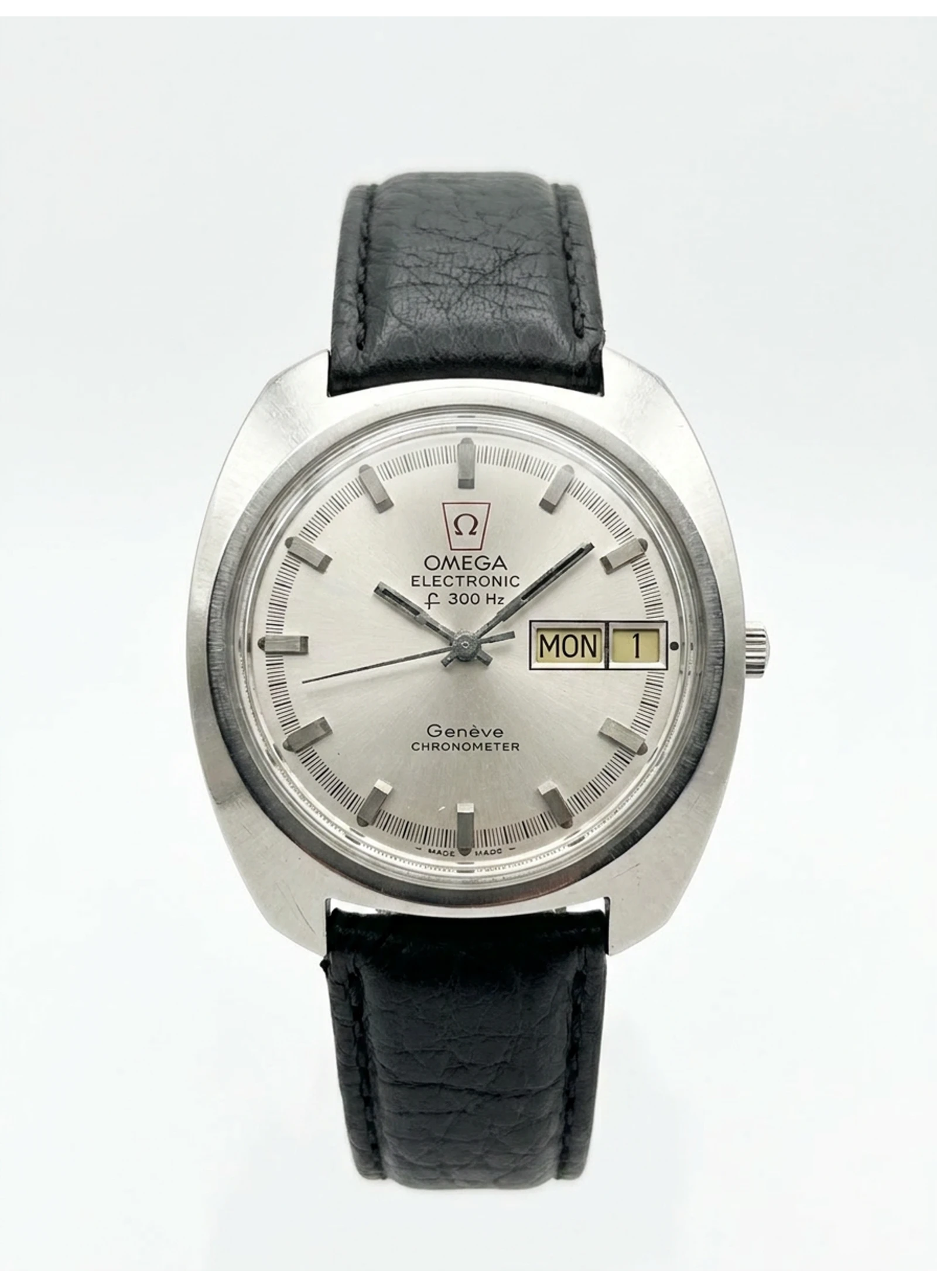 Omega Geneve Chronometer f300 Redwine Original Dial 198.031