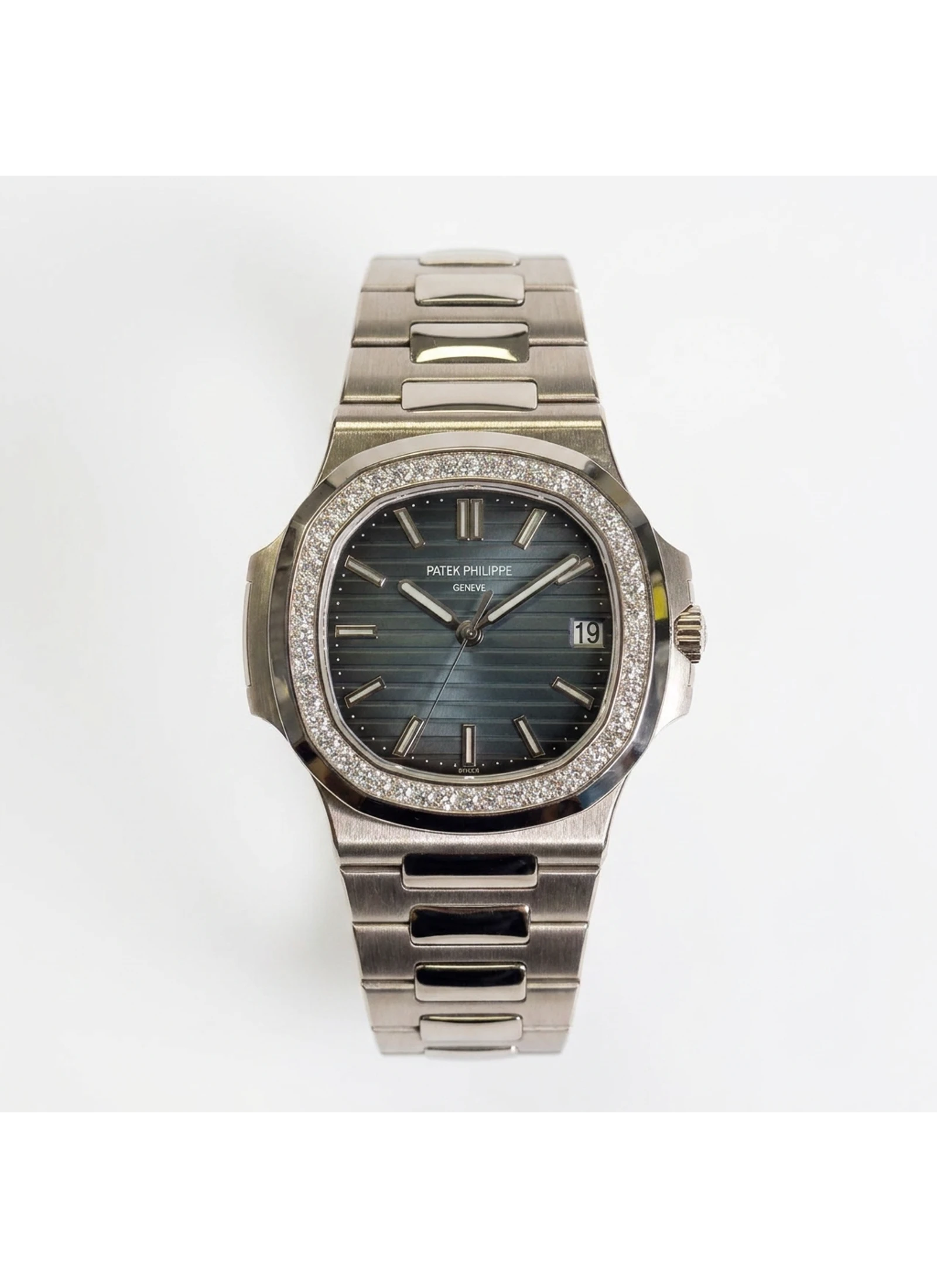 Patek Philippe Nautilus 5712R