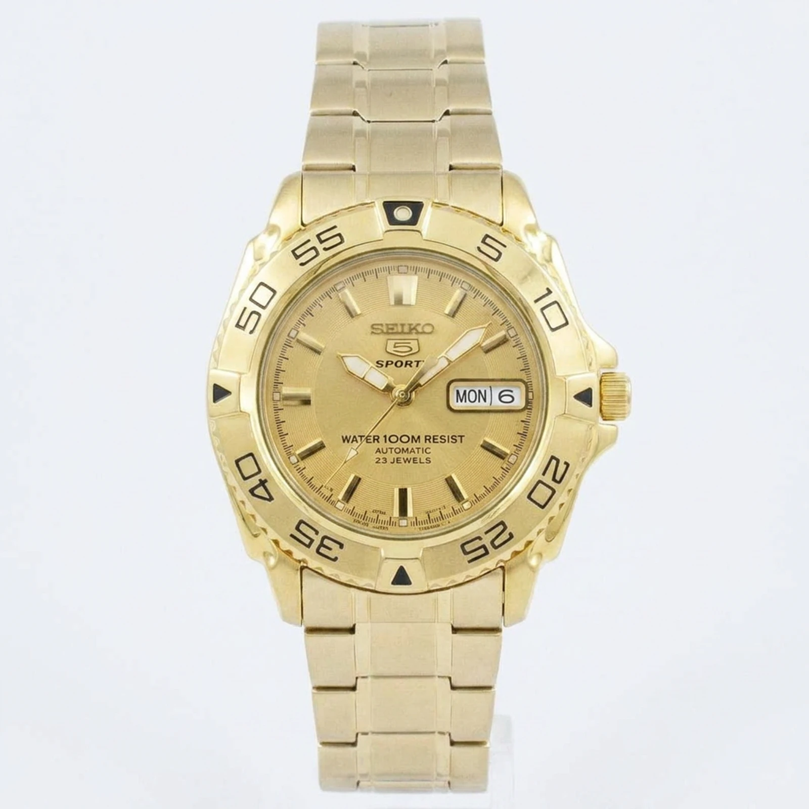 Seiko 5 Sports SNZB26J1