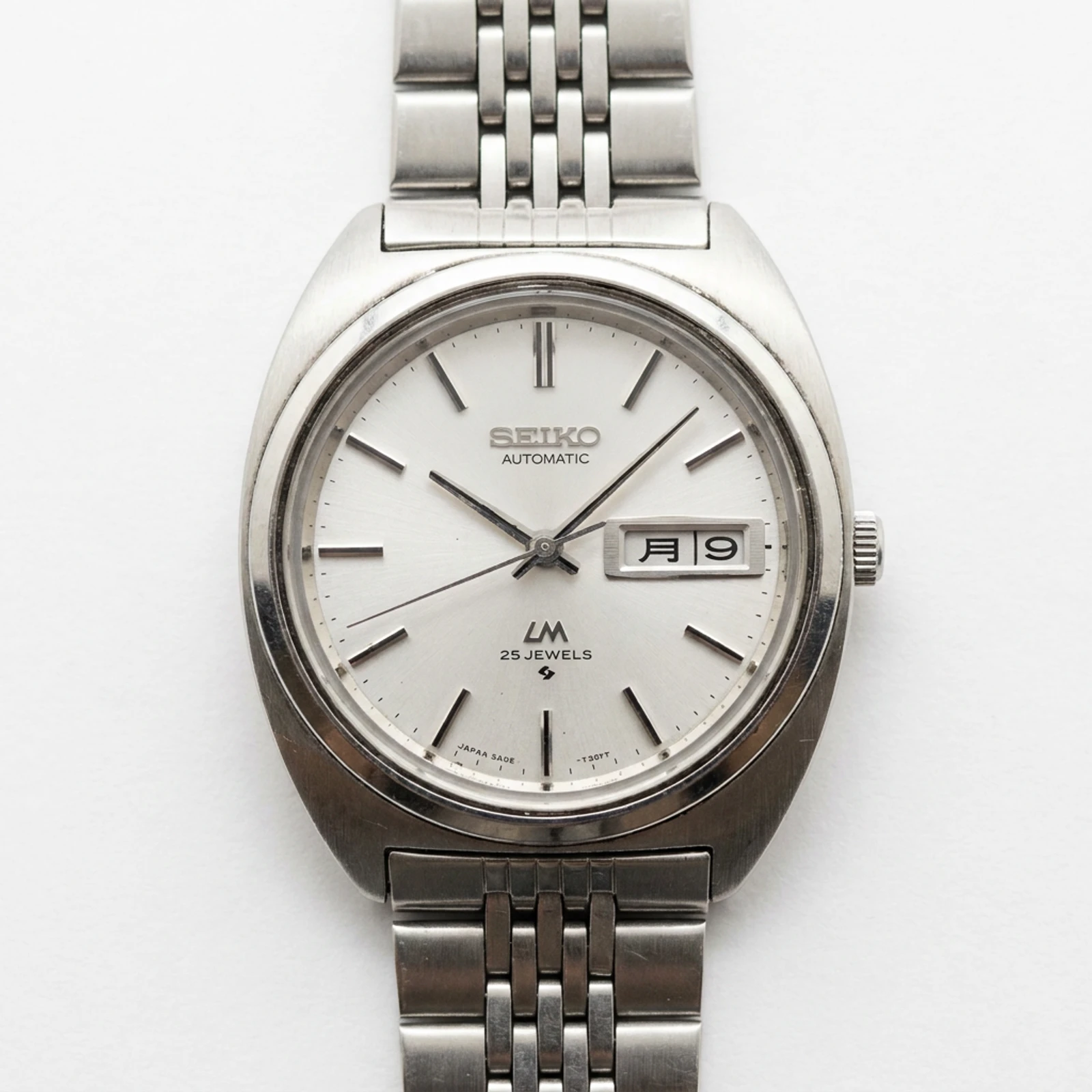 Seiko Lord Matic 5606-7140 with black dial • OH by RW