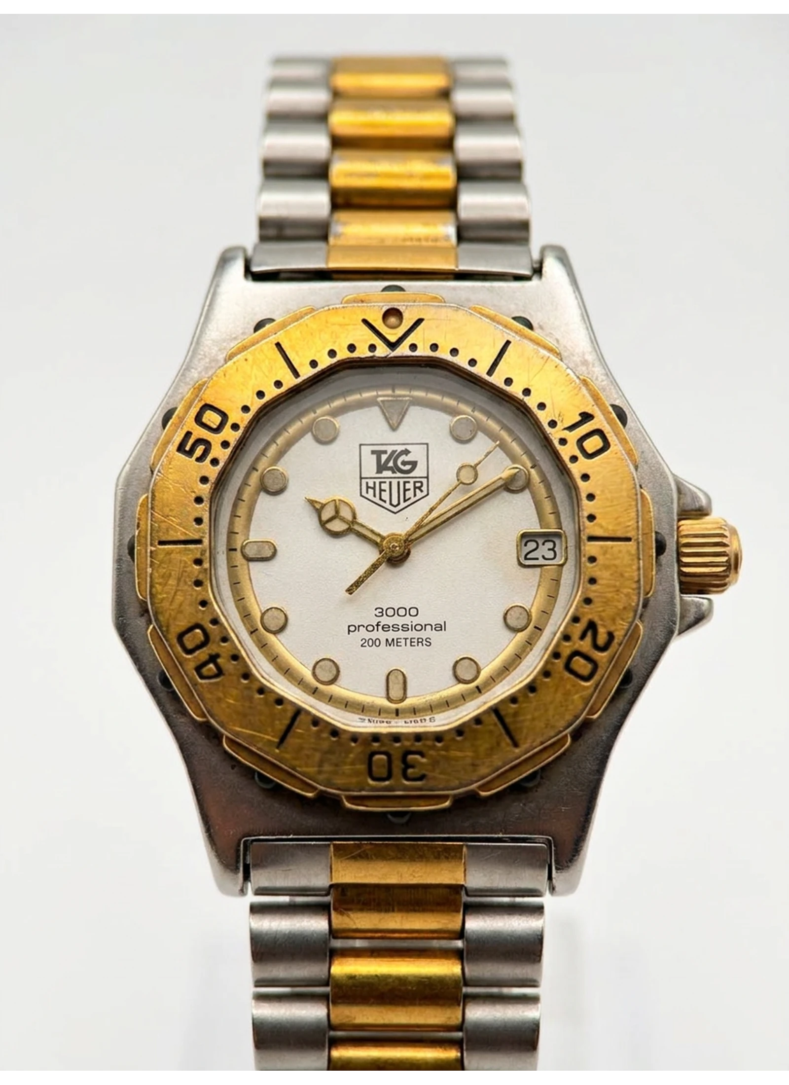 TAG Heuer 3000 Professional 200M Mid Size 932.213