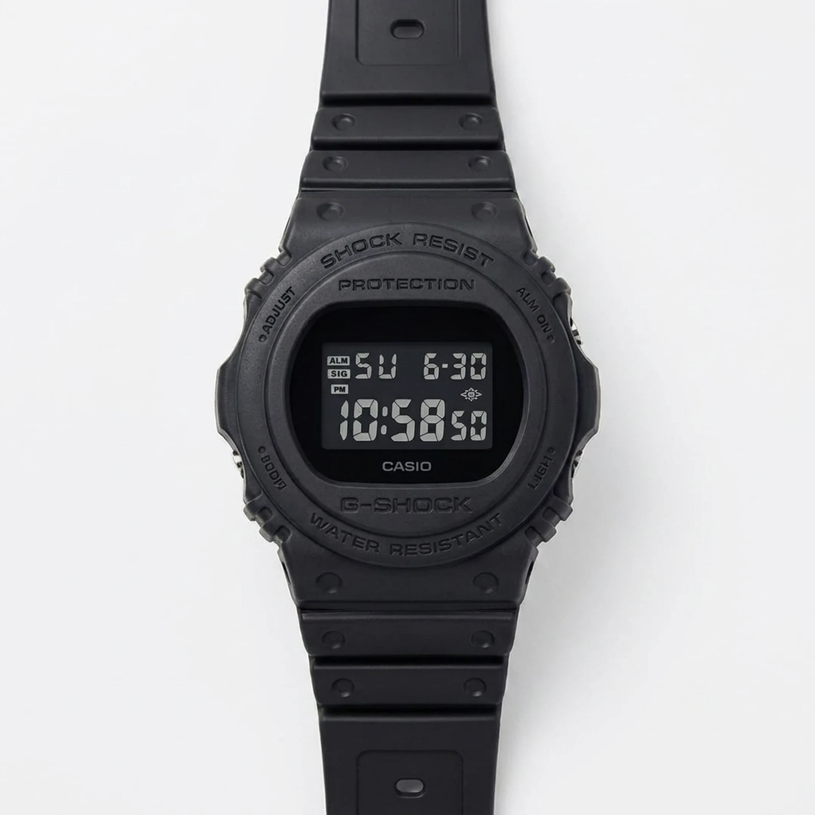G-SHOCK DW-5750E-1B